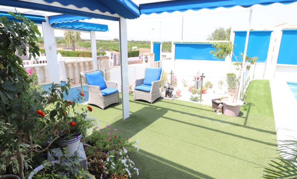 Herverkoop - 3. Vrijstaande villa - Algorfa - Costa Blanca Zuid
