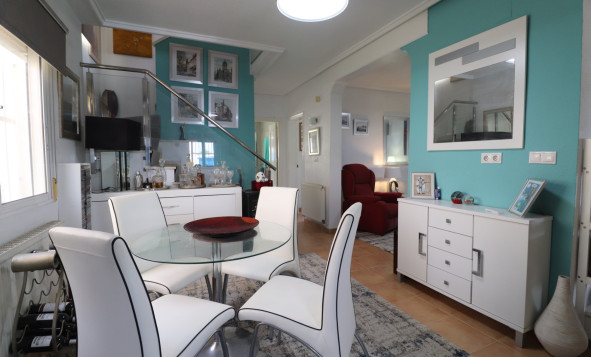 Herverkoop - 3. Vrijstaande villa - Algorfa - Costa Blanca Zuid