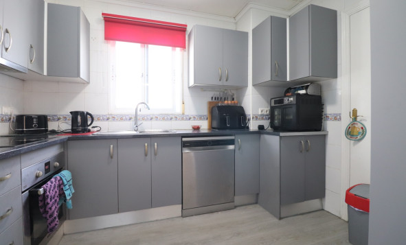 Herverkoop - 3. Vrijstaande villa - Algorfa - Costa Blanca Zuid