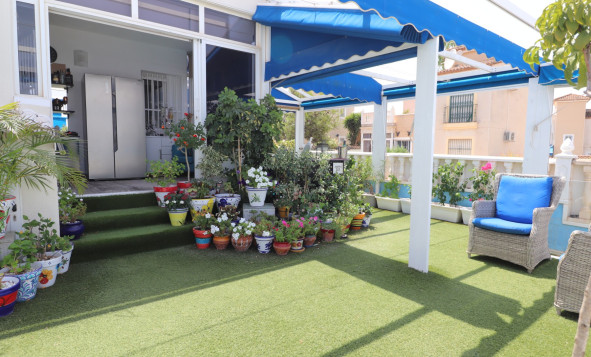 Herverkoop - 3. Vrijstaande villa - Algorfa - Costa Blanca Zuid