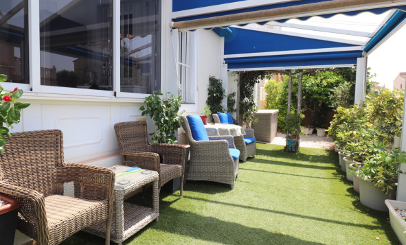 Herverkoop - 3. Vrijstaande villa - Algorfa - Costa Blanca Zuid