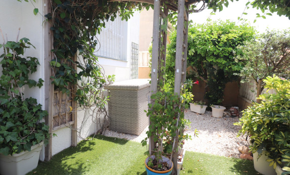 Herverkoop - 3. Vrijstaande villa - Algorfa - Costa Blanca Zuid