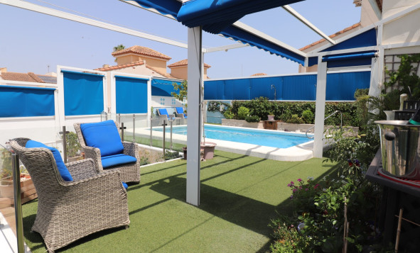 Herverkoop - 3. Vrijstaande villa - Algorfa - Costa Blanca Zuid