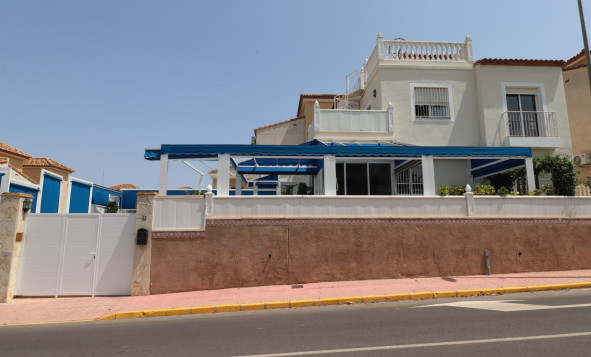 Herverkoop - 3. Vrijstaande villa - Algorfa - Costa Blanca Zuid