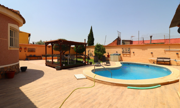 Herverkoop - 4. Halfvrijstaande villa - Benijófar - Costa Blanca Zuid