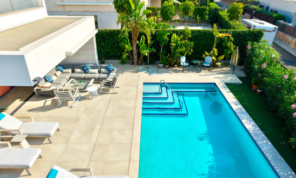 Herverkoop - 3. Vrijstaande villa - Los Montesinos - Costa Blanca Zuid