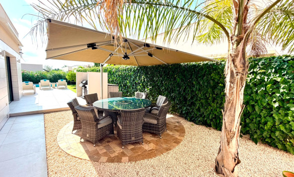 Herverkoop - 3. Vrijstaande villa - Los Montesinos - Costa Blanca Zuid