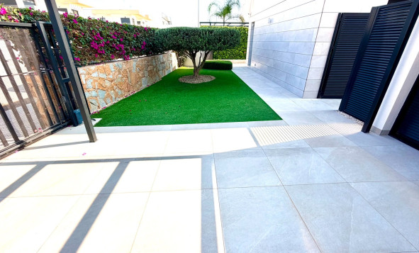 Herverkoop - 3. Vrijstaande villa - Los Montesinos - Costa Blanca Zuid