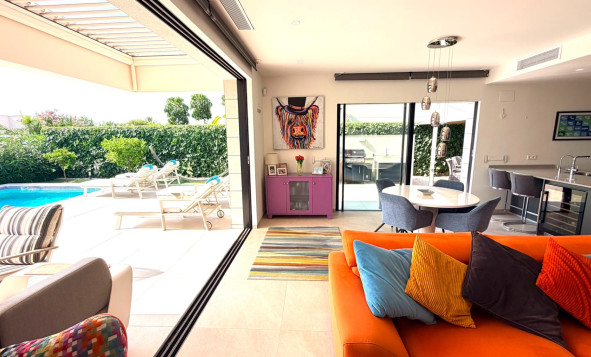 Herverkoop - 3. Vrijstaande villa - Los Montesinos - Costa Blanca Zuid