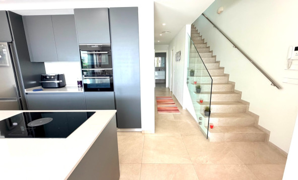 Herverkoop - 3. Vrijstaande villa - Los Montesinos - Costa Blanca Zuid