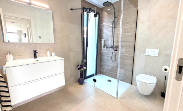 Herverkoop - 3. Vrijstaande villa - Los Montesinos - Costa Blanca Zuid