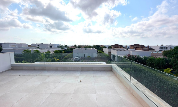 Herverkoop - 3. Vrijstaande villa - Los Montesinos - Costa Blanca Zuid