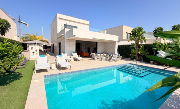 Herverkoop - 3. Vrijstaande villa - Los Montesinos - Costa Blanca Zuid