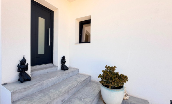 Herverkoop - 3. Vrijstaande villa - Pinoso - Costa Blanca Noord