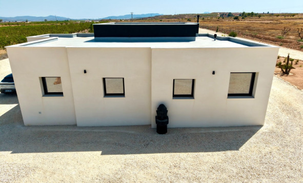 Herverkoop - 3. Vrijstaande villa - Pinoso - Costa Blanca Noord