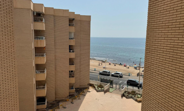 Herverkoop - 1. Appartement / flat - Torrevieja - Costa Blanca Zuid