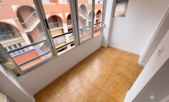 Resale - 1. Apartment / flat - Torrevieja - Costa Blanca South