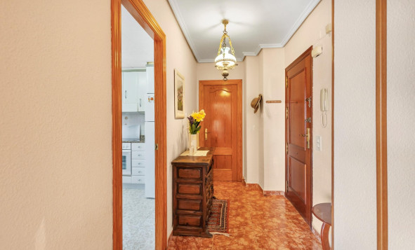 Herverkoop - 1. Appartement / flat - Torrevieja - Costa Blanca Zuid