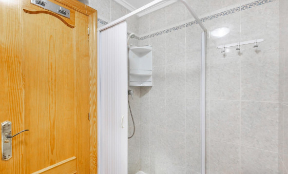 Herverkoop - 1. Appartement / flat - Torrevieja - Costa Blanca Zuid