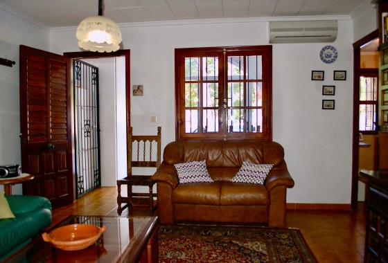 Resale - Villa - Mil Palmeras - Pilar de la Horadada