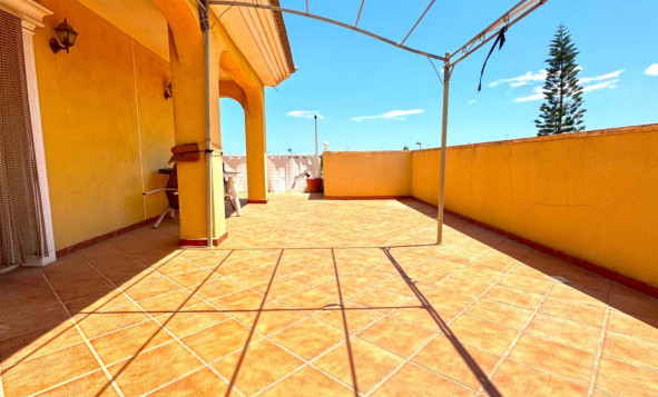 Resale - Villa - Torrevieja - Orihuela Costa