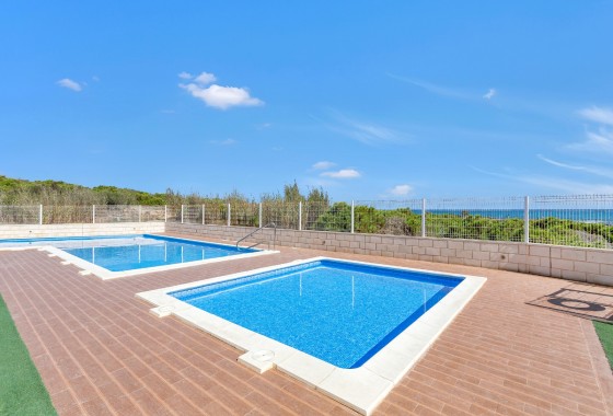 Resale - Apartment - La Mata - Torrevieja