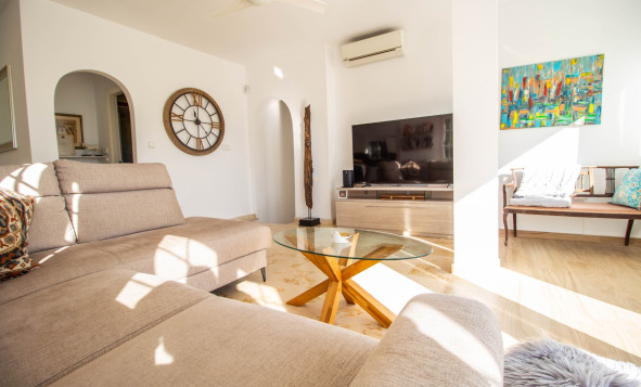 Resale - Villa - Orihuela Costa