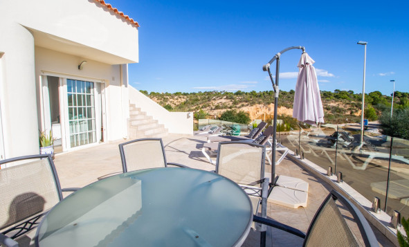 Resale - Villa - Orihuela Costa