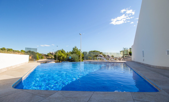 Resale - Villa - Orihuela Costa