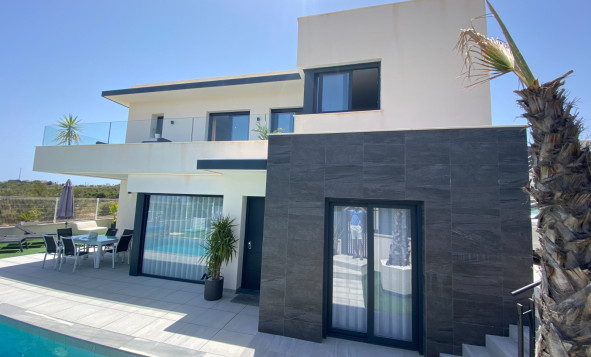 Reventa - Villa - San Miguel de Salinas - Orihuela Costa