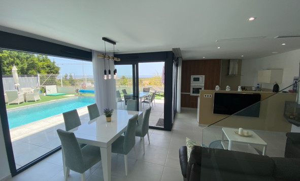 Reventa - Villa - San Miguel de Salinas - Orihuela Costa