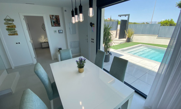 Reventa - Villa - San Miguel de Salinas - Orihuela Costa