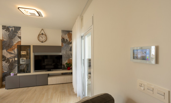 Resale - Apartment - San Miguel de Salinas - Orihuela Costa