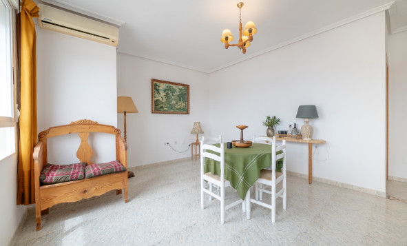 Resale - Apartment - Los Montesinos - Torrevieja