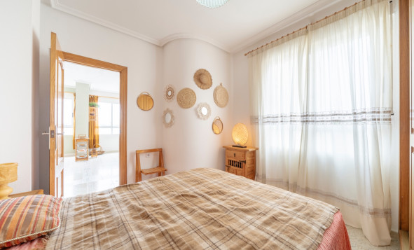 Resale - Apartment - Los Montesinos - Torrevieja