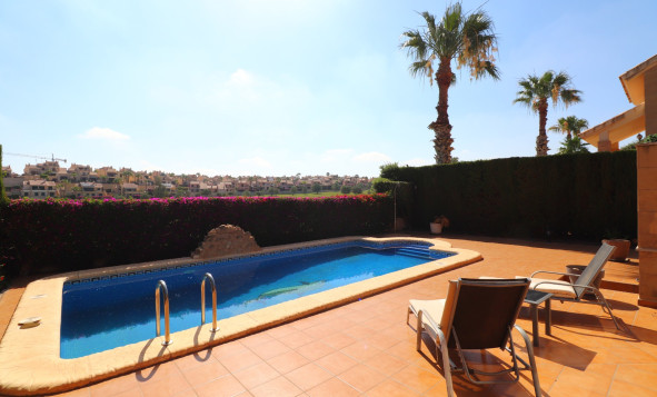 Resale - Villa - Algorfa - Vistabella Golf