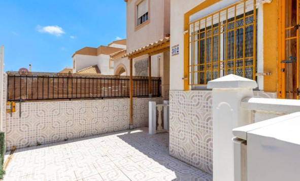 Resale - Bungalow - Torrevieja