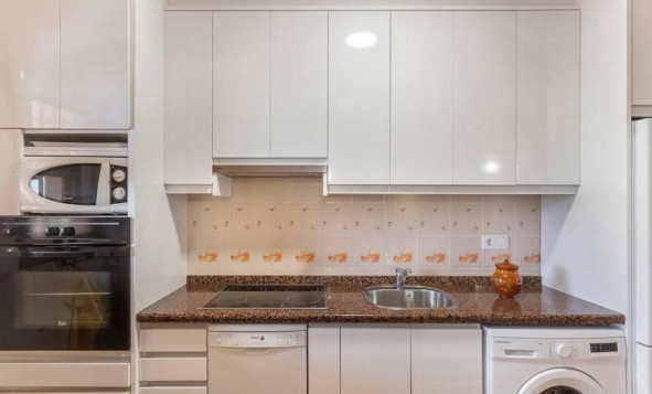 Herverkoop - 1. Appartement / flat - Torrevieja - Costa Blanca Zuid