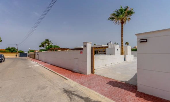 Reventa - Villa - Torrevieja