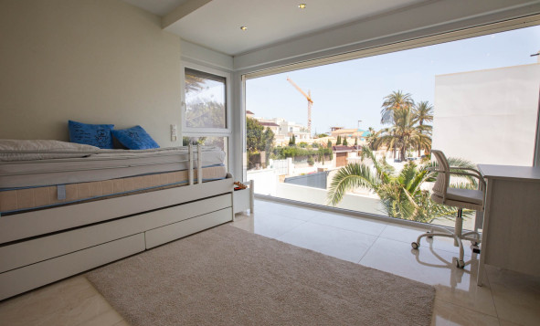 Resale - Villa - La Zenia - Orihuela Costa