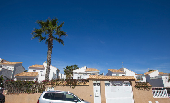 Herverkoop - Villa - Punta Prima - Orihuela Costa