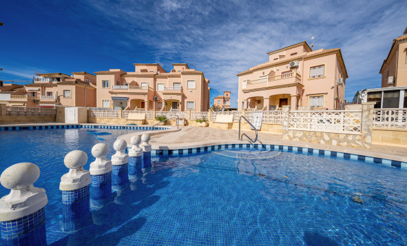 Resale - Villa - Playa Flamenca - Orihuela Costa