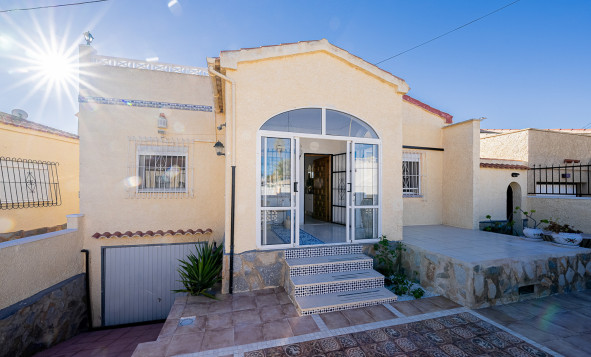 Resale - Villa - La Marina - Rojales