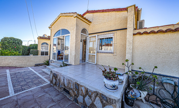 Resale - Villa - La Marina - Rojales