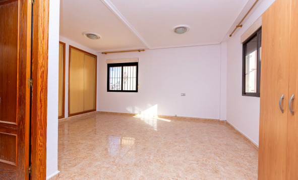 Herverkoop - Villa - Villamartin - Orihuela Costa