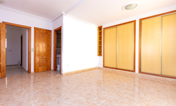 Reventa - Villa - Villamartin - Orihuela Costa