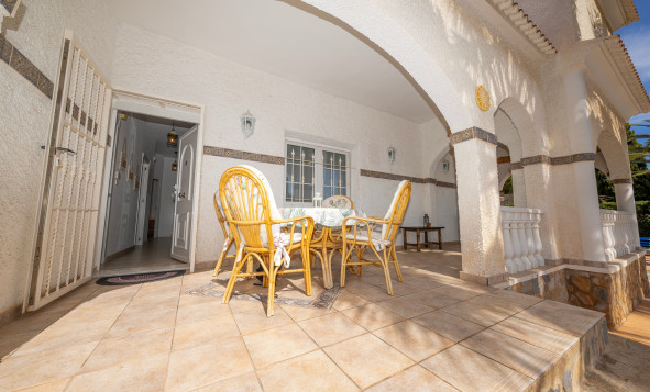 Resale - Villa - La Zenia - Orihuela Costa