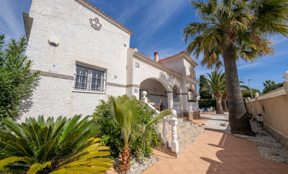 Resale - Villa - La Zenia - Orihuela Costa