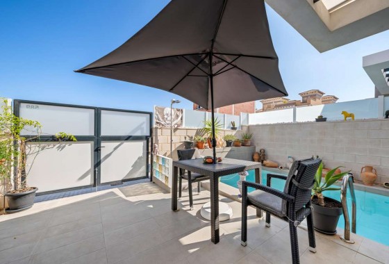 Resale - Villa - Villamartin - Orihuela Costa