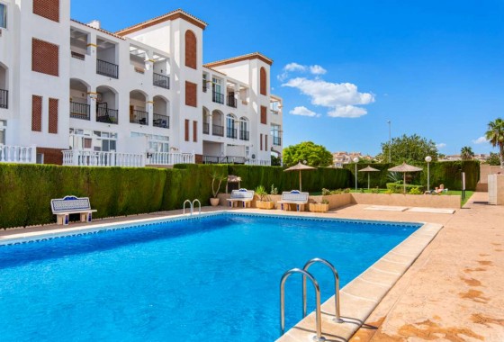 Herverkoop - Villa - Punta Prima - Orihuela Costa